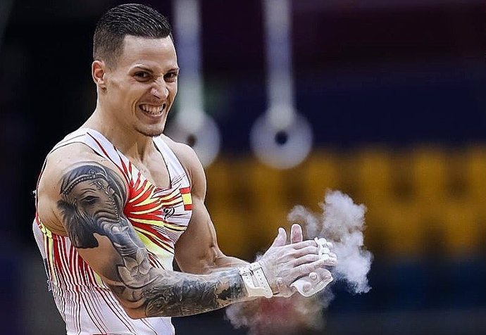 El gimnasta español Néstor Abad