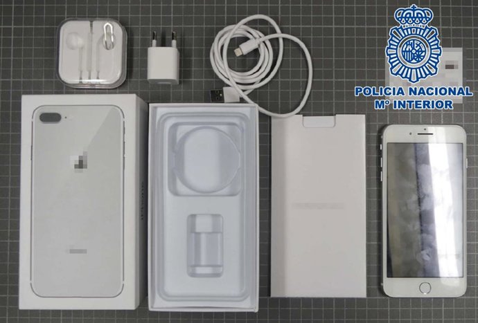 [Grupocanarias] Nota De Prensa E Imágenes: "La Policía Nacional Detiene A Un Hom