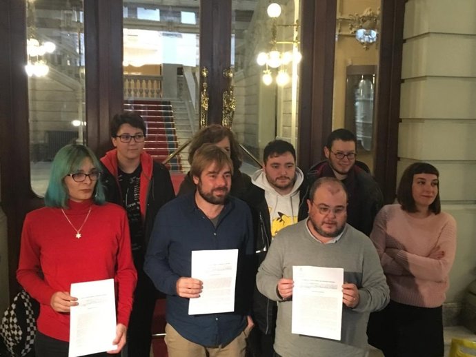 Presentación de proposición de Ley Trans en la Junta General