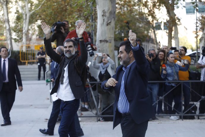 Jordi Sánchez y Jordi Cuixart acudiendo a declarar a la Audiencia Nacional
