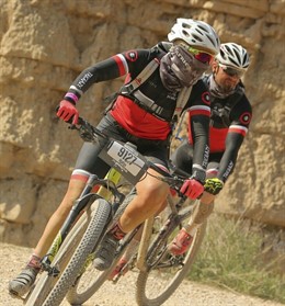 Tricrazy y Wanawake participarán en la Titan Desert 2019