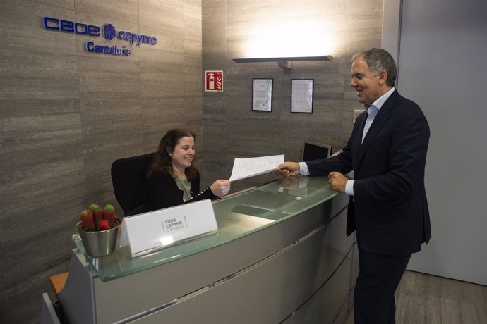 Lorenzo Vidal de la Peña registra su candidatura a la reelección como presidente