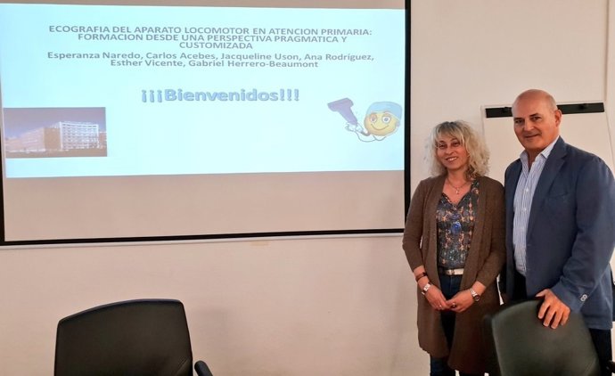 FJD en un curso sobre ecografías