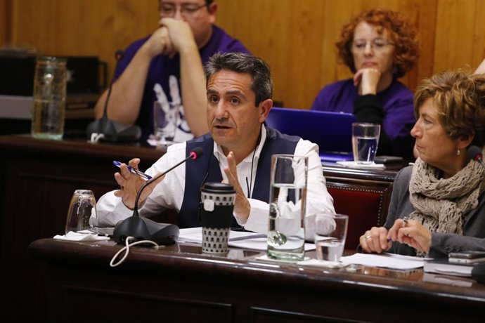 El delegado de Hacienda de Mairena del Aljarafe, Pablo León.