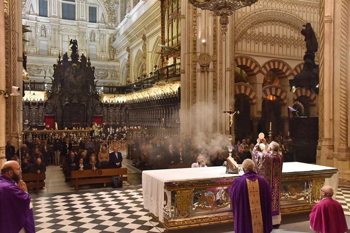 Solemne Misa Réquiem en la Catedral de Córdoba