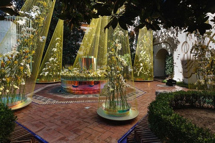 Instalación de la rusa Natalia Zhizhko en Flora 2018