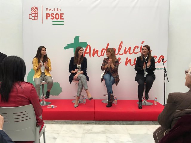 Verónica Pérez (PSOE) en un acto en Sevilla