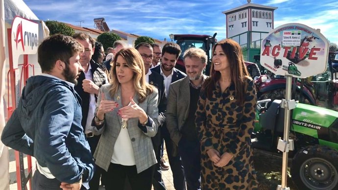 La presidenta de la Junta, Susana Díaz, en Chucena (Huelva).
