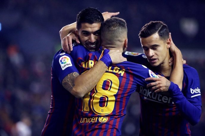 Los jugadores del FC Barcelona celebran un gol en Vallecas