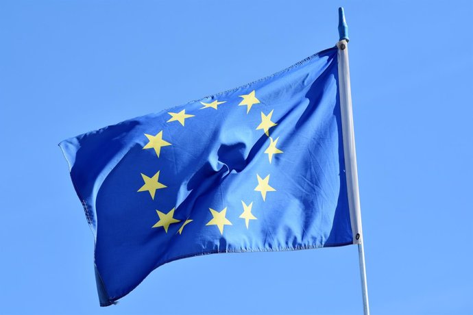 Foto de archivo de una bandera de la UE