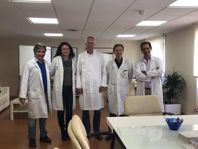 Especialistas del Medical Microbiology visitan el Hospital Virgen del Rocío