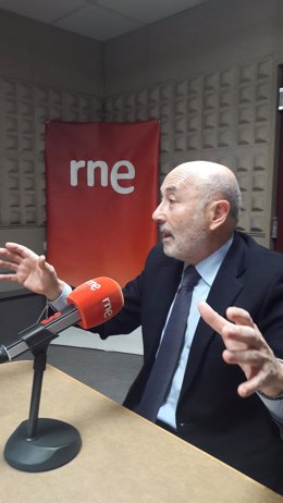 Javier Losada, en entrevista en Radio Nacional de España