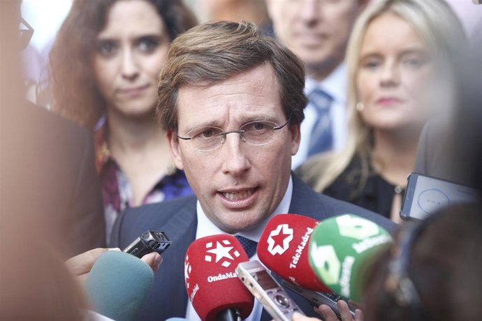 El PP de Madrid inicia su campaña Pon una bandera en tu balcón