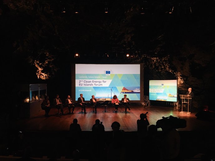 Foro sobre energías limpias en islas de la UE, en Los Jameos del Agua