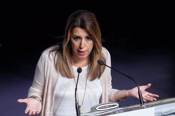 En Sevilla, la presidenta de la Junta de Andalucía, Susana Díaz, participa en un