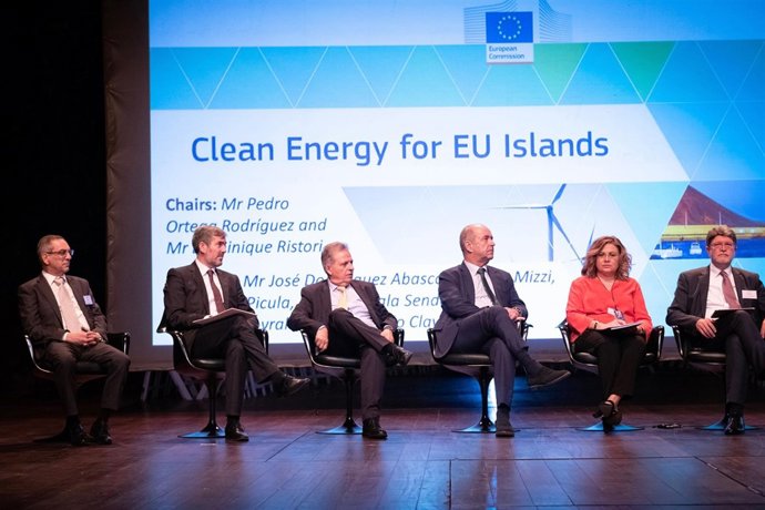 Foro Islas Limpias de la CE en los Jameos del Agua