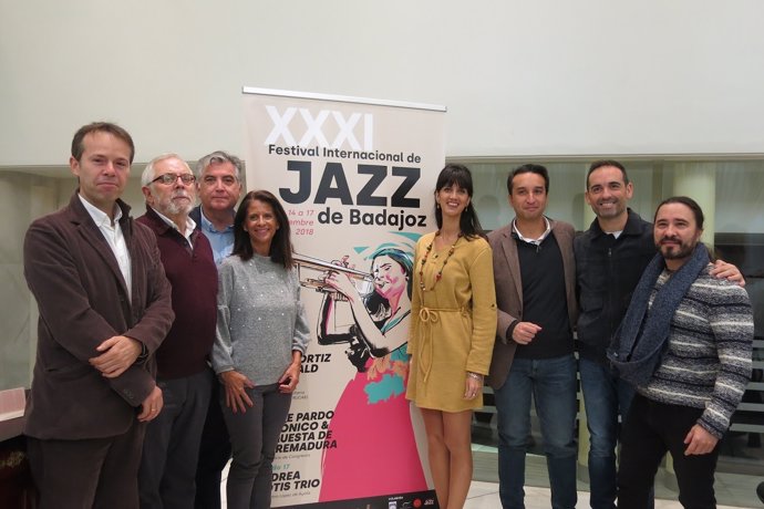 Autoridades en la presentación del Festival de Jazz de Badajoz