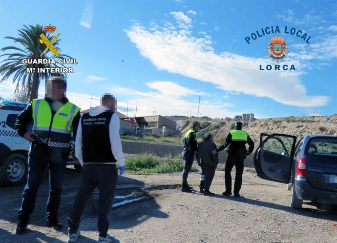 Agentes arresto