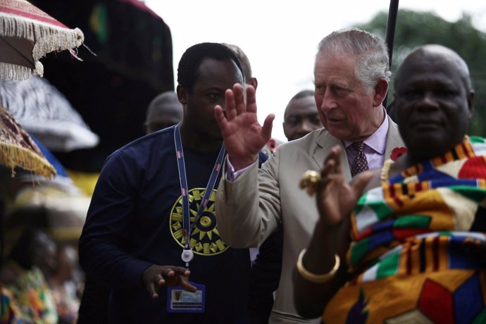 El príncipe Carlos de visita oficial en Ghana