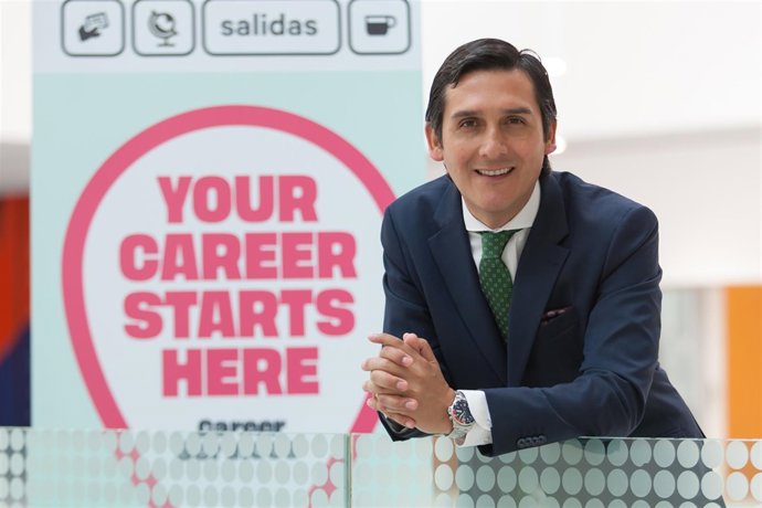 Roberto Cabezas, director de Career Services