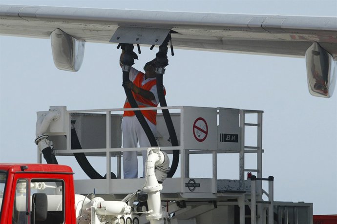 Servicios de asistencia en tierra de combustible