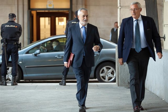 Griñán llega a la Audiencia para las sesiones de lectura de calificaciones