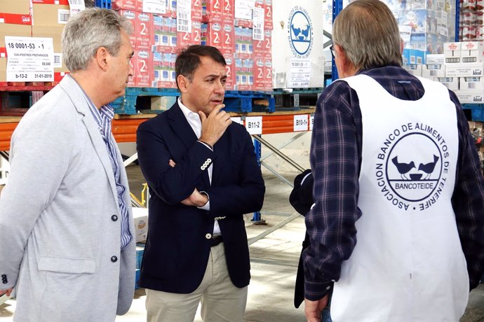José Manuel Bermúdez visita el Banco de Alimentos de Tenerife