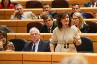 Calvo dice al PP que los 40 años de democracia "les quedan grandes" y le acusa de utilizar los símbolos nacionales