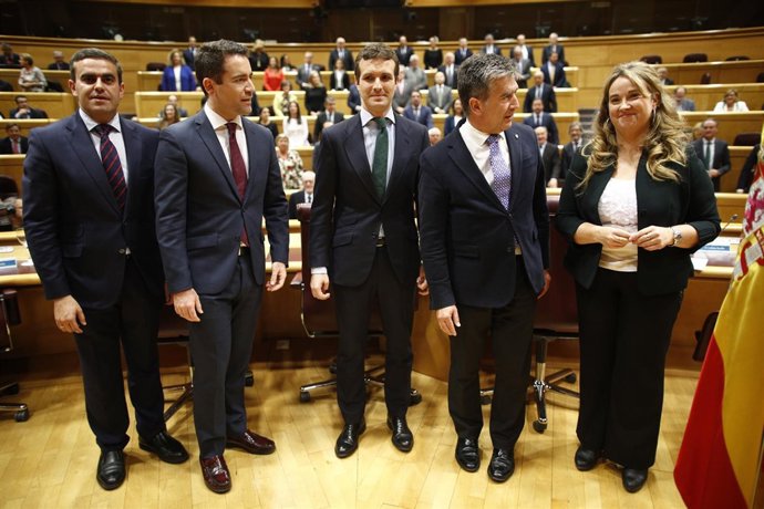 Reunión del grupo “popular” en el Senado