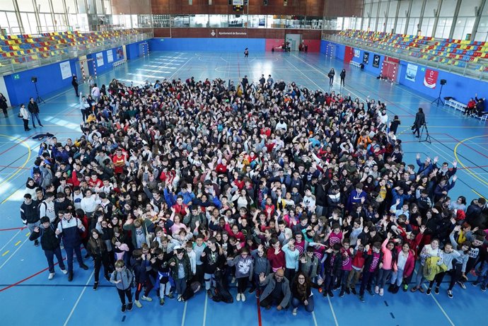 Barcelona encarrega a 1.700 nens definir accions per la cultura de la pau