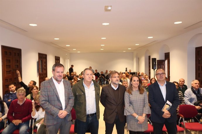 Fiscal (centro) en la jornada sobre equipamientos de uso público