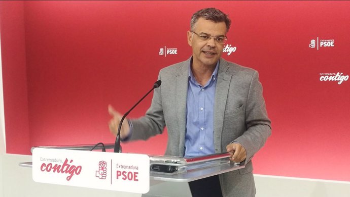 Portavoz del PSOE extremeño, Juan Antonio González, en una imagen de archivo