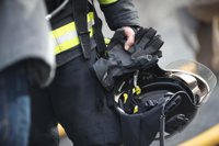 Desalojadas 15 personas y atendida una mujer por inhalación de humo en un incendio en Las Gabias, en Granada