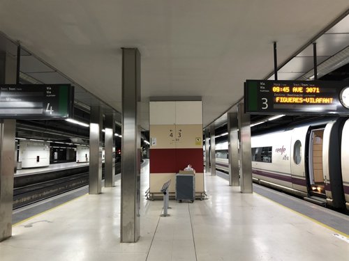 Andanes 3 i 4 de l'AVE a l'estació de Sants