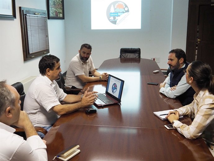 Reunión entre Rutas Turísitcas 4x4 y el Ayuntamiento