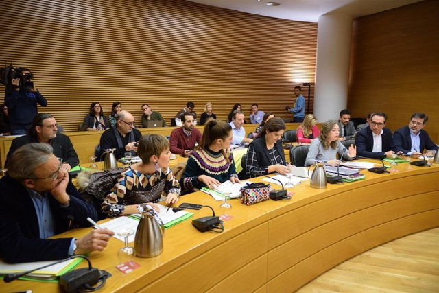 Debate del estatuto de expresidentes en Les Corts