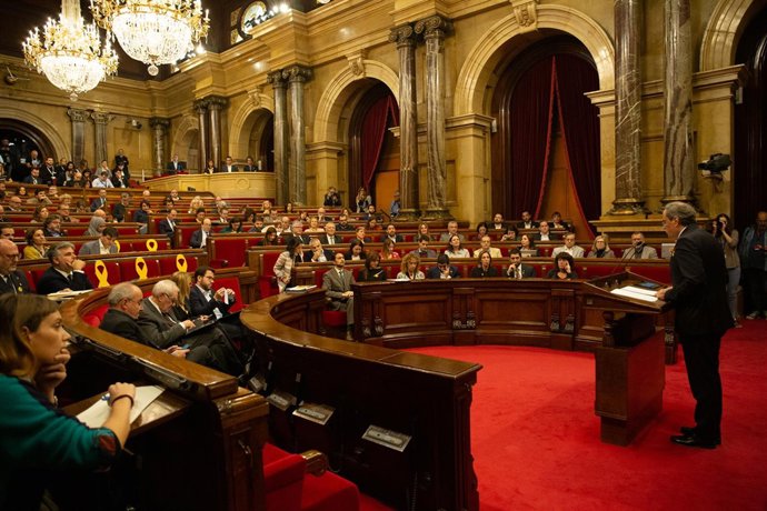 Quim Torra comparece en el pleno del Parlament