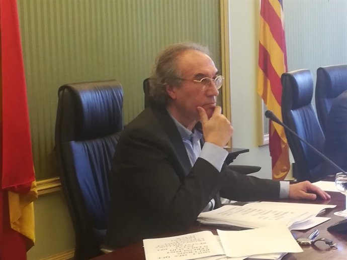 El conseller de Educación, Martí March, al inicio de la comparecencia