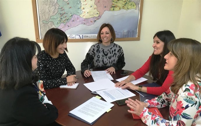 Navarro y Sarabia en reunión con la Asociación de Altas Capacidades