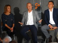 Imbroda (Cs) incide en que los andaluces merecen un presidente "que no vaya a comparecer por corrupción"