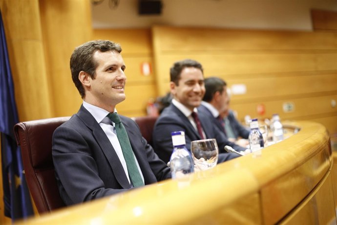 Reunión del grupo “popular” en el Senado