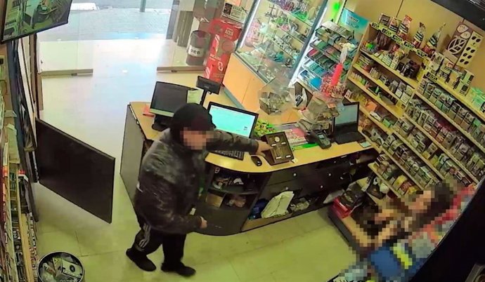 Detenido por tres atracos con arma blanca a estancos de Tarragona en 15 días