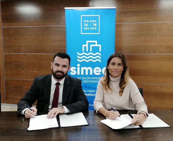 Firma convenio Cátedra Inmobiliaria