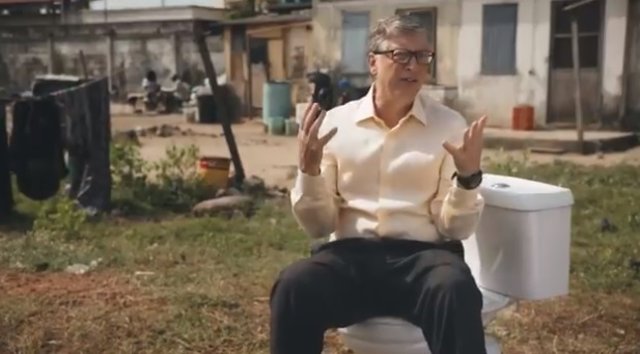 🚽 Bill Gates busca un nuevo trono con el desarrollo de un inodoro sin agua ni alcantarillado