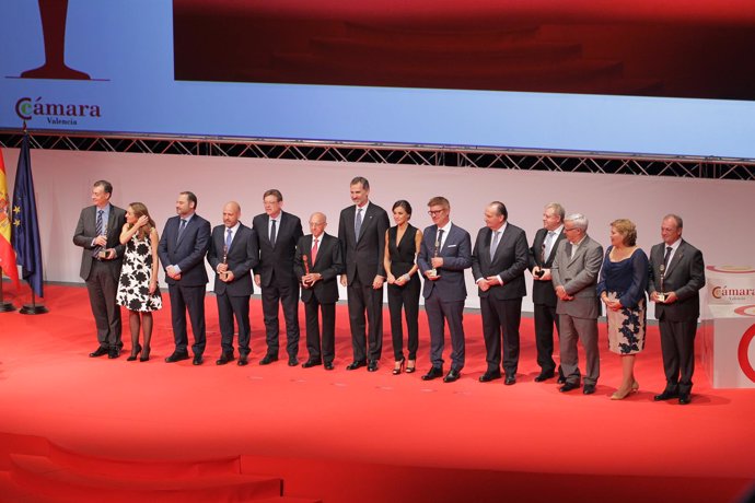 Los Reyes Felipe VI y Letizia presiden la Noche de la Economía Valenciana