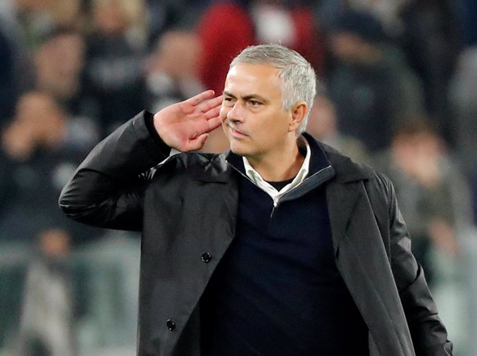 José Mourinho provoca a la grada del Juventus Stadium