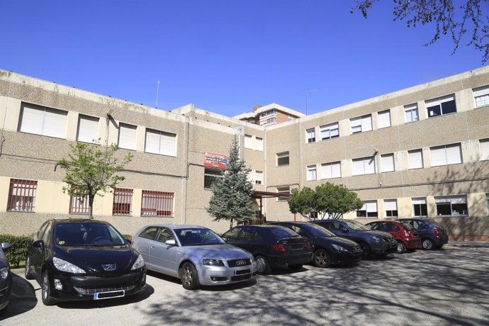 Colegio Luis de Góngora de Leganés afectado por el amianto