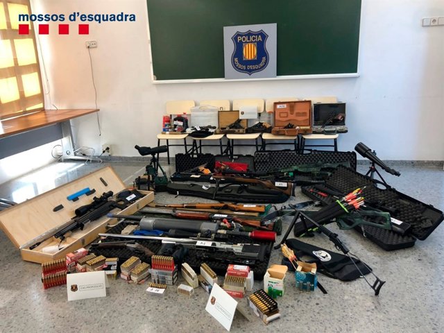 Arsenal del detingut per presumptament voler matar Pedro Sánchez