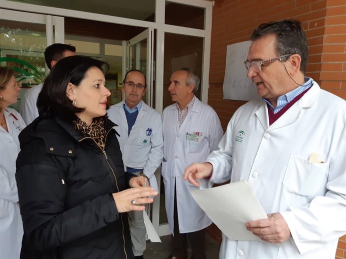 Populares en el centro de salud de Marchena