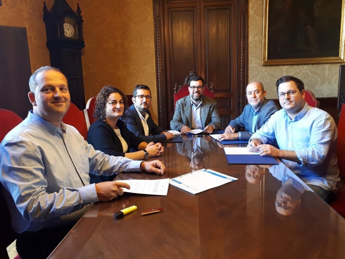 Firma ampliación de la línea 3 de la EMT